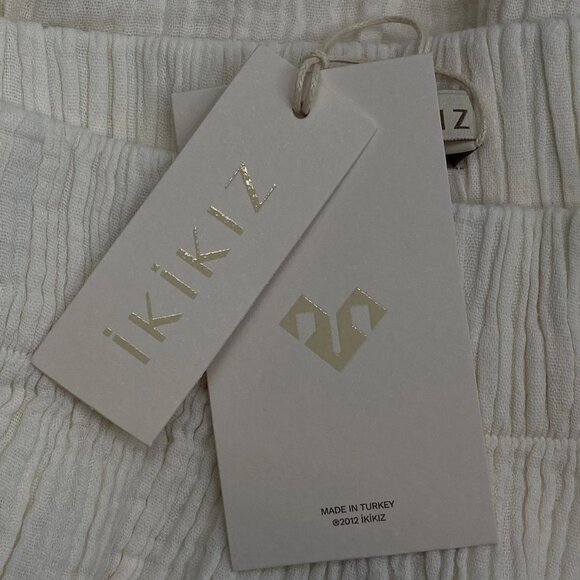 Ikikiz Women’s Crinkle Maxi Skirt One Size Off White — Elastic Waist & Side Slit - Picture 3 of 9